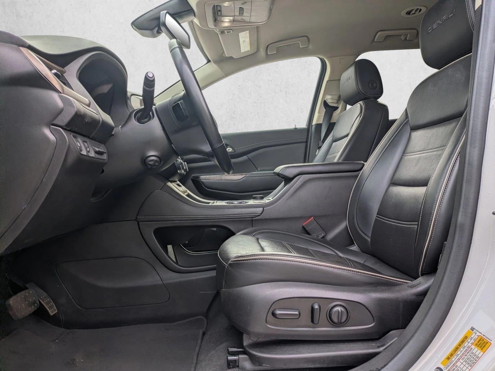 2023 GMC Acadia FWD Denali