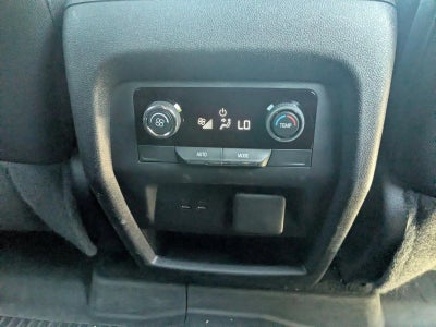 2024 Chevrolet Traverse LT w/1LT