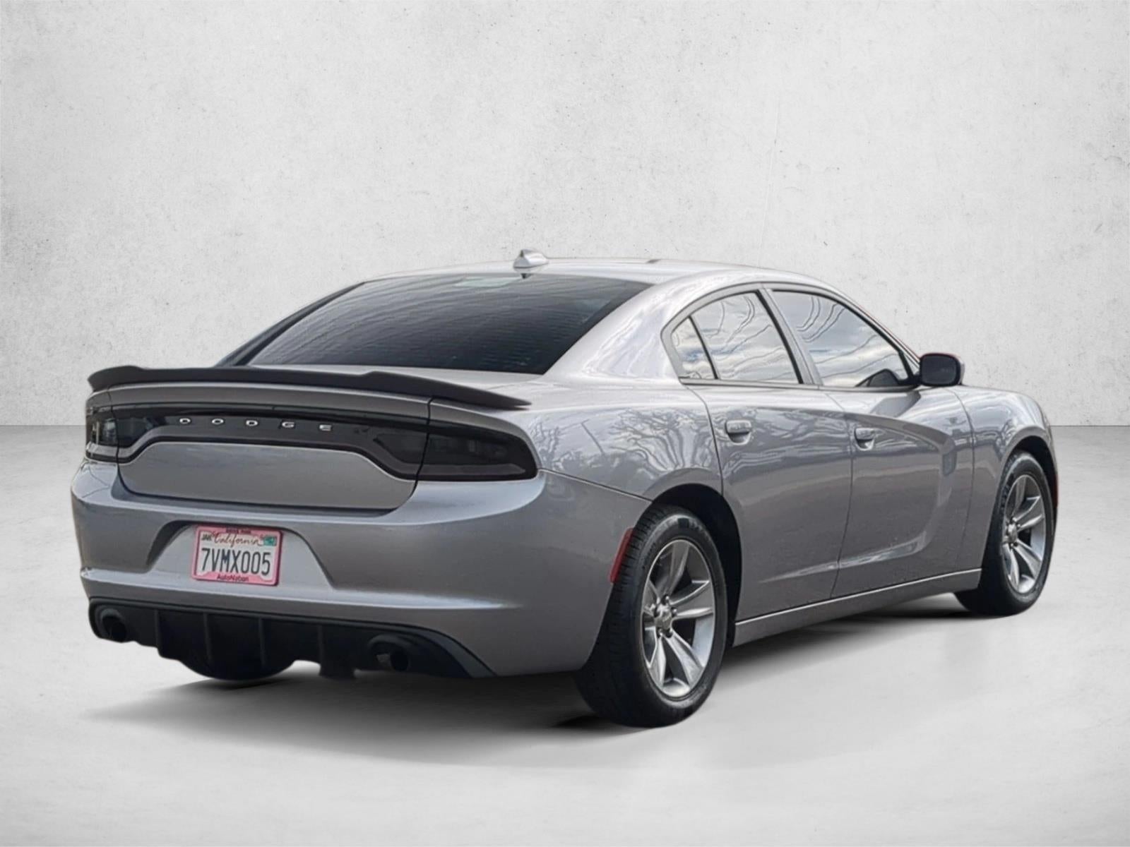 2017 Dodge Charger SXT RWD