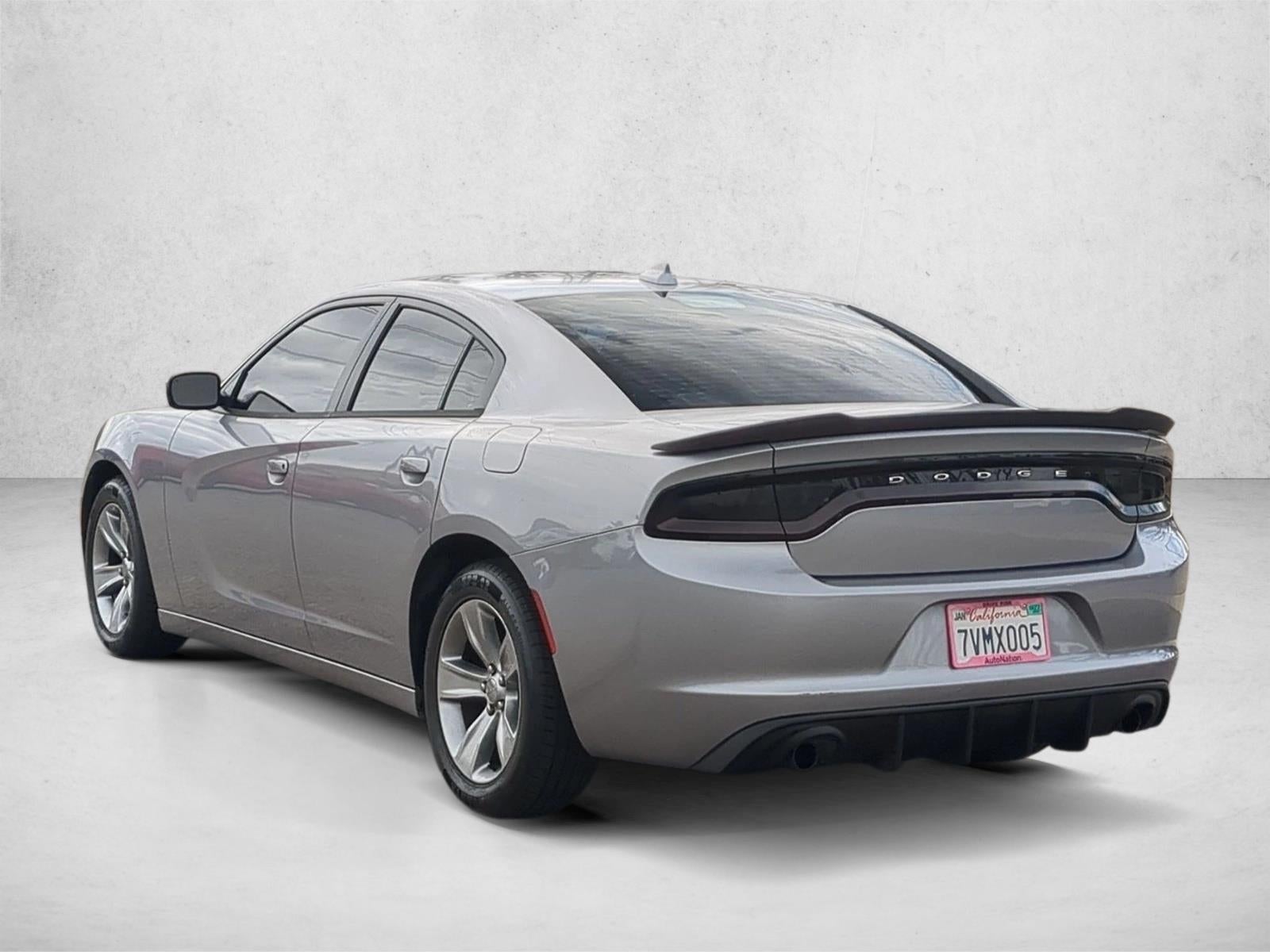 2017 Dodge Charger SXT RWD