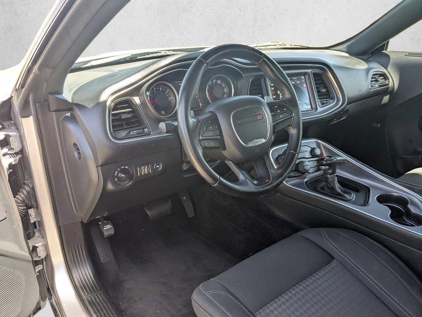 2018 Dodge Challenger SXT RWD