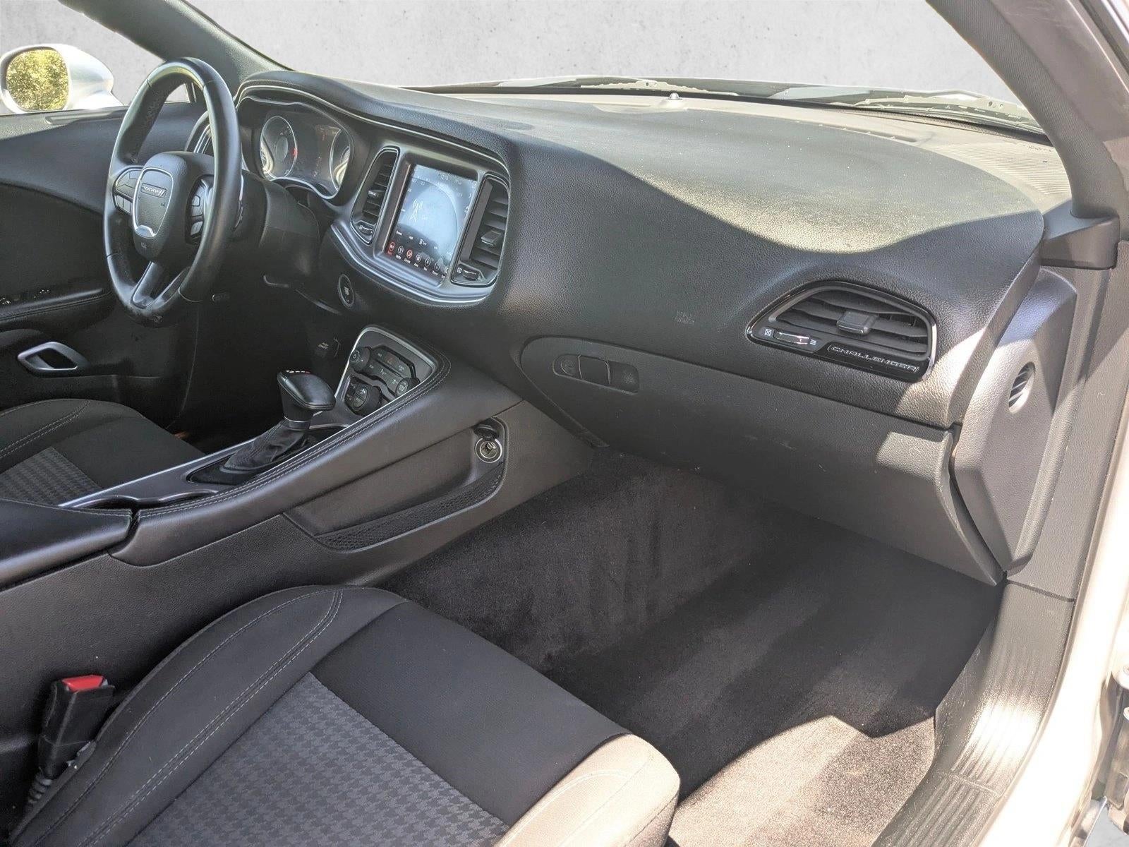 2018 Dodge Challenger SXT RWD