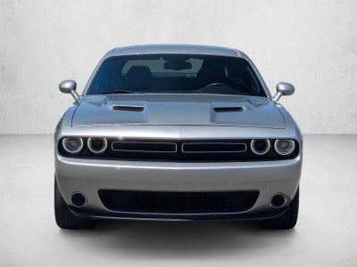 2018 Dodge Challenger SXT RWD