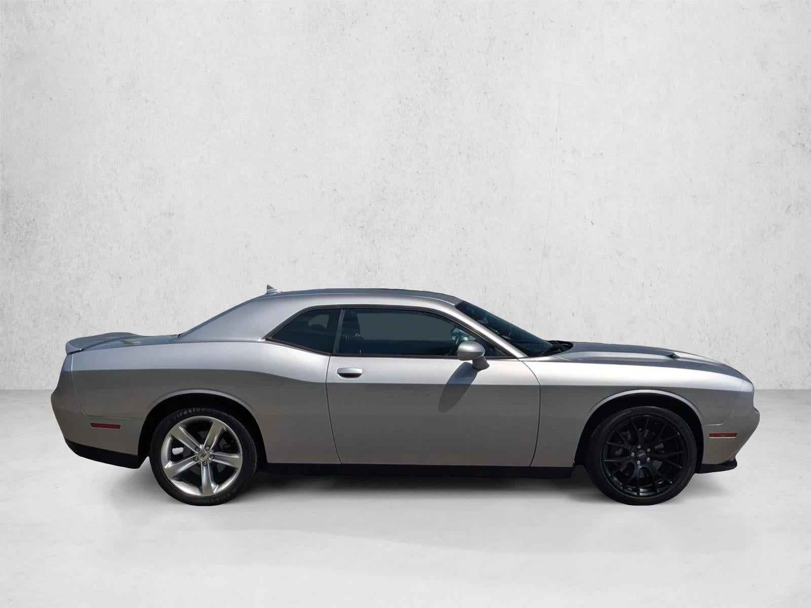 2018 Dodge Challenger SXT RWD