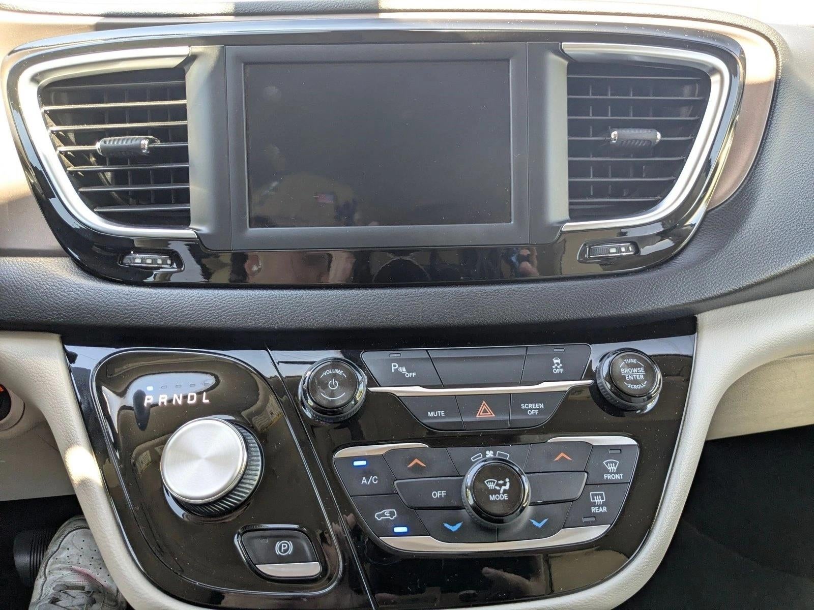 2018 Chrysler Pacifica L FWD