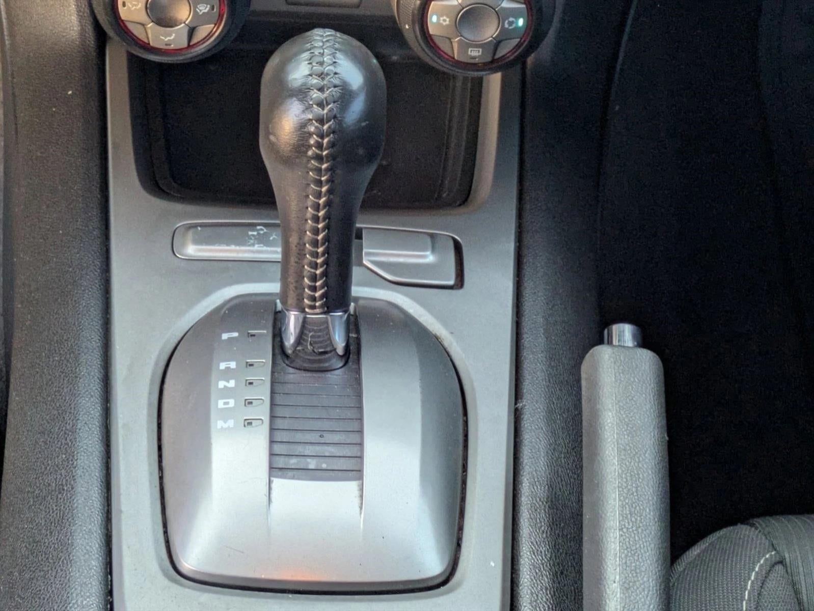 2015 Chevrolet Camaro 2dr Cpe LT w/1LT