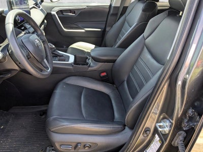 2023 Toyota RAV4 XLE Premium AWD (Natl)