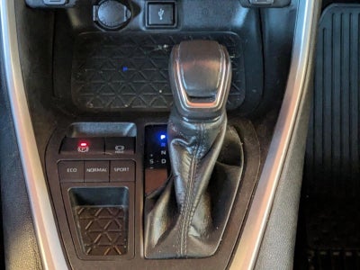 2022 Toyota RAV4 XLE Premium FWD (Natl)