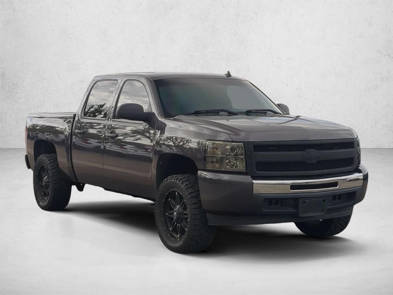 2010 Chevrolet Silverado 1500 Crew Cab Short Box 2-Wheel Drive LS