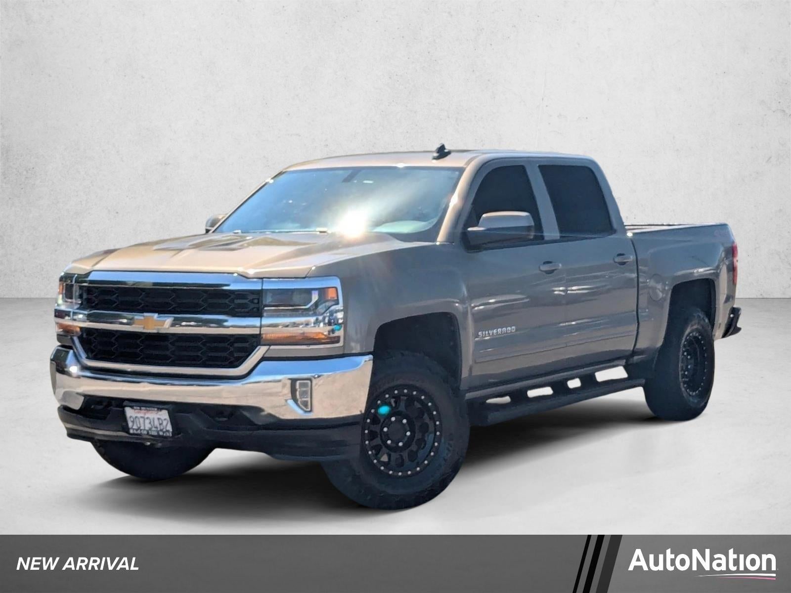 2017 Chevrolet Silverado 1500 Crew Cab Short Box 4-Wheel Drive LT