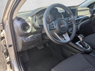 2024 Kia Forte LXS IVT