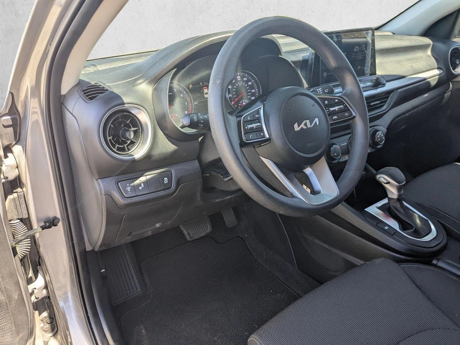2024 Kia Forte LXS IVT
