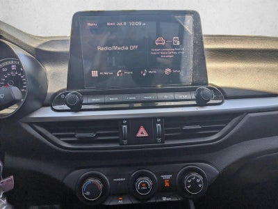 2024 Kia Forte LXS IVT