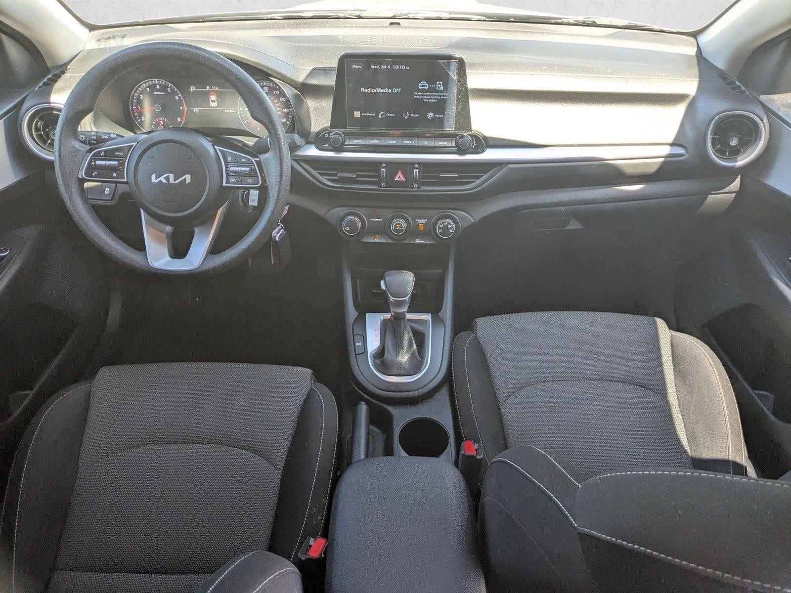 2024 Kia Forte LXS IVT