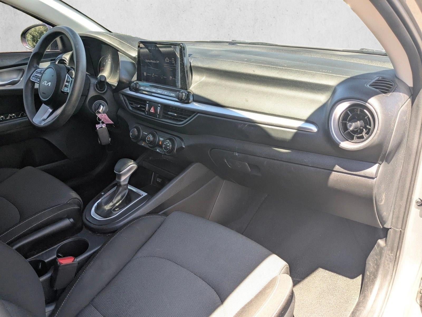 2024 Kia Forte LXS IVT