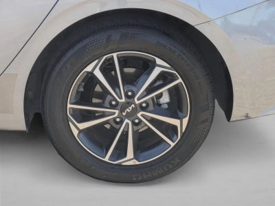 2024 Kia Forte LXS IVT