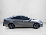 2024 Kia Forte LXS IVT