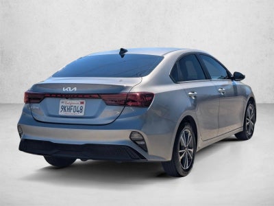 2024 Kia Forte LXS IVT