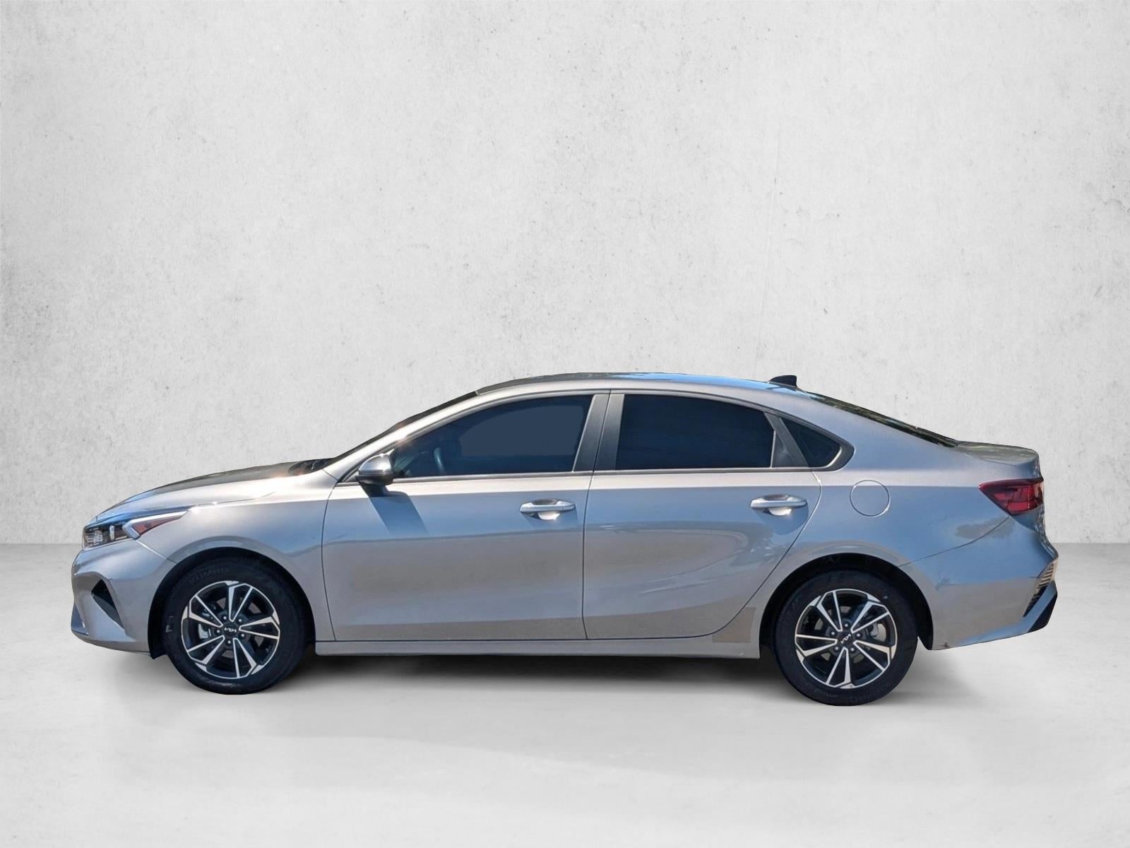 2024 Kia Forte LXS IVT
