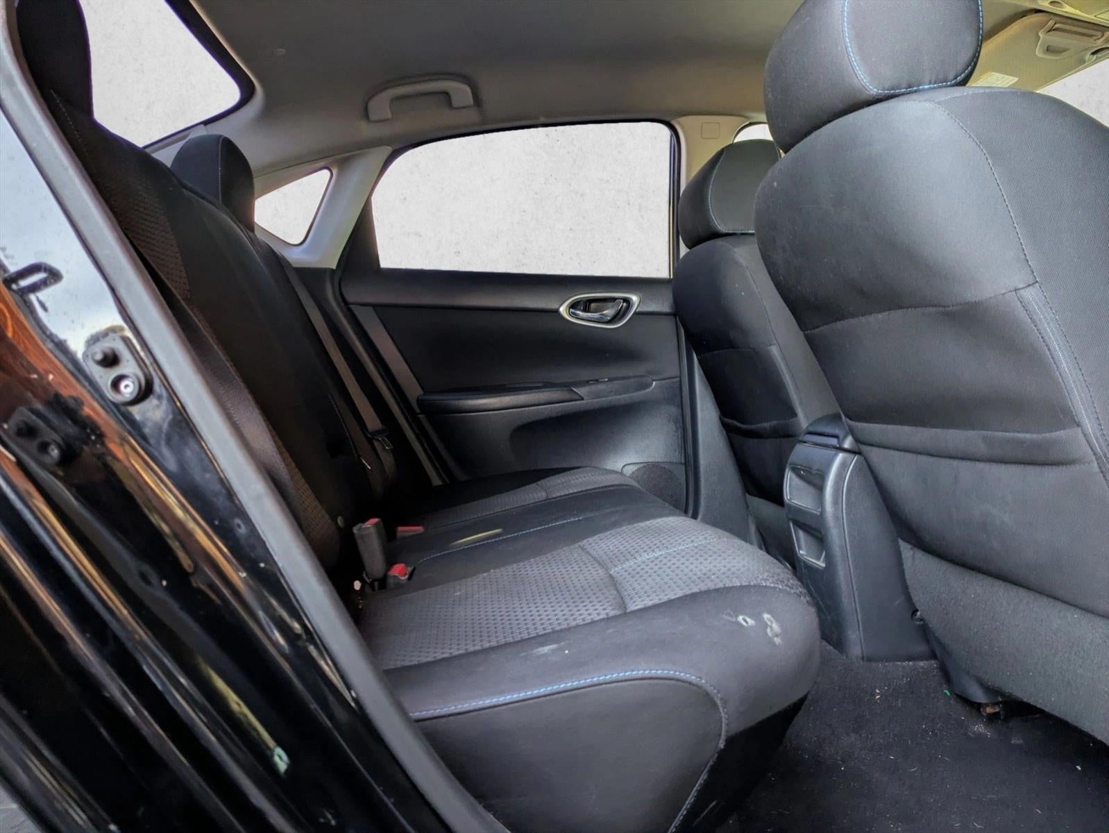 2016 Nissan Sentra 4dr Sdn I4 CVT SR