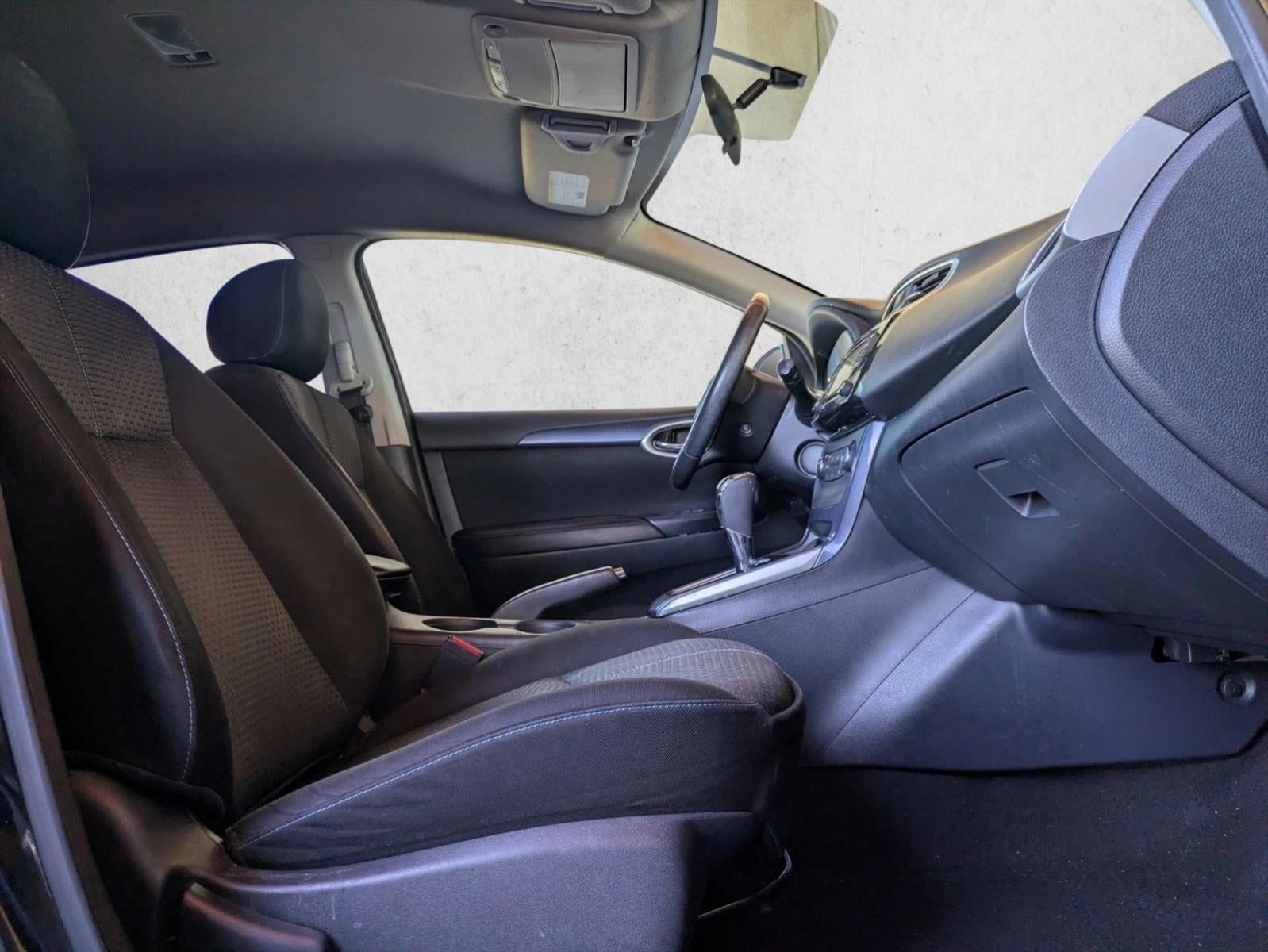 2016 Nissan Sentra 4dr Sdn I4 CVT SR