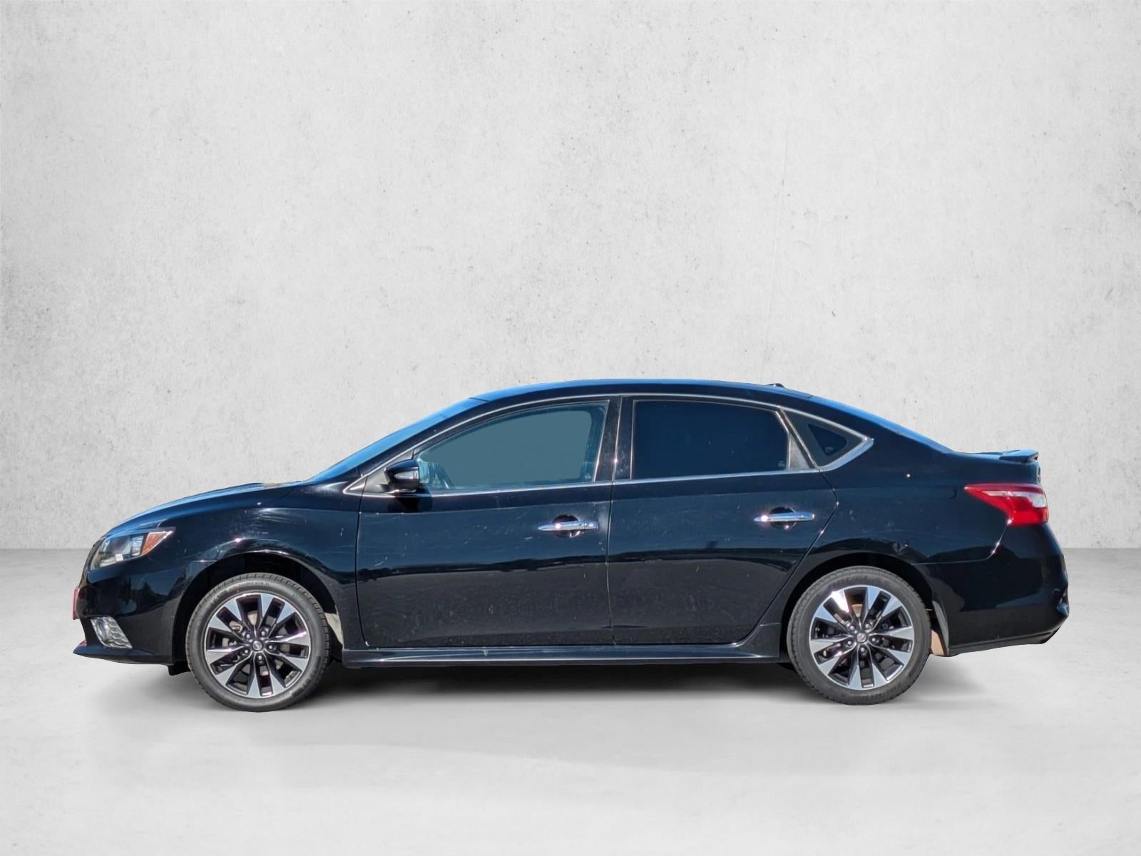 2016 Nissan Sentra 4dr Sdn I4 CVT SR