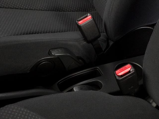 2012 Nissan Versa 5dr HB Auto 1.8 S