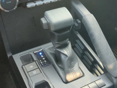 2024 Toyota Tacoma 2WD 2WD SR XtraCab 6' Bed AT (Natl)