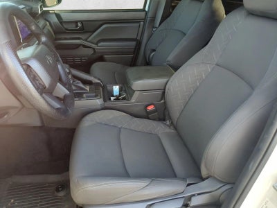 2024 Toyota Tacoma 2WD 2WD SR XtraCab 6' Bed AT (Natl)