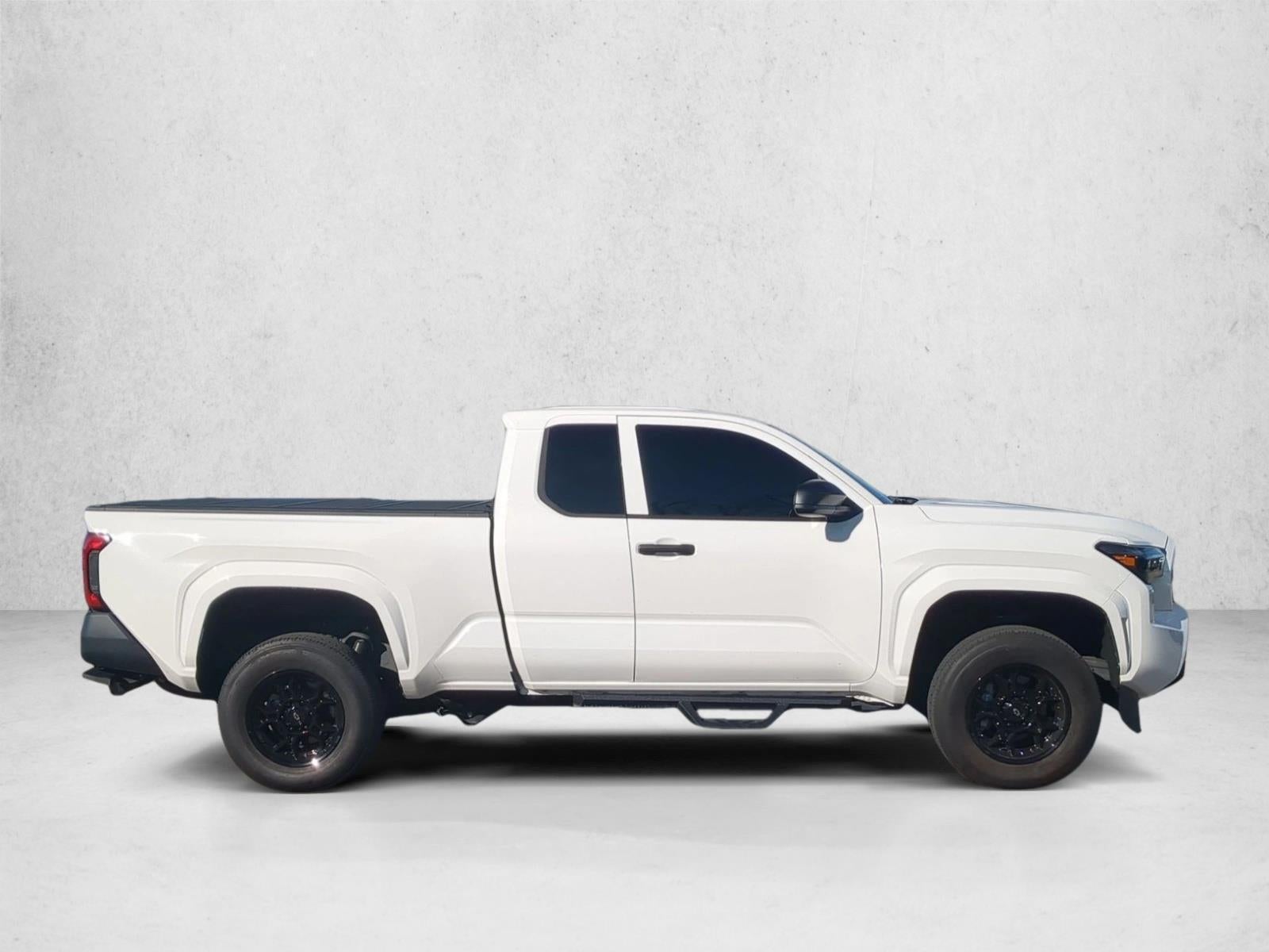 2024 Toyota Tacoma 2WD 2WD SR XtraCab 6' Bed AT (Natl)