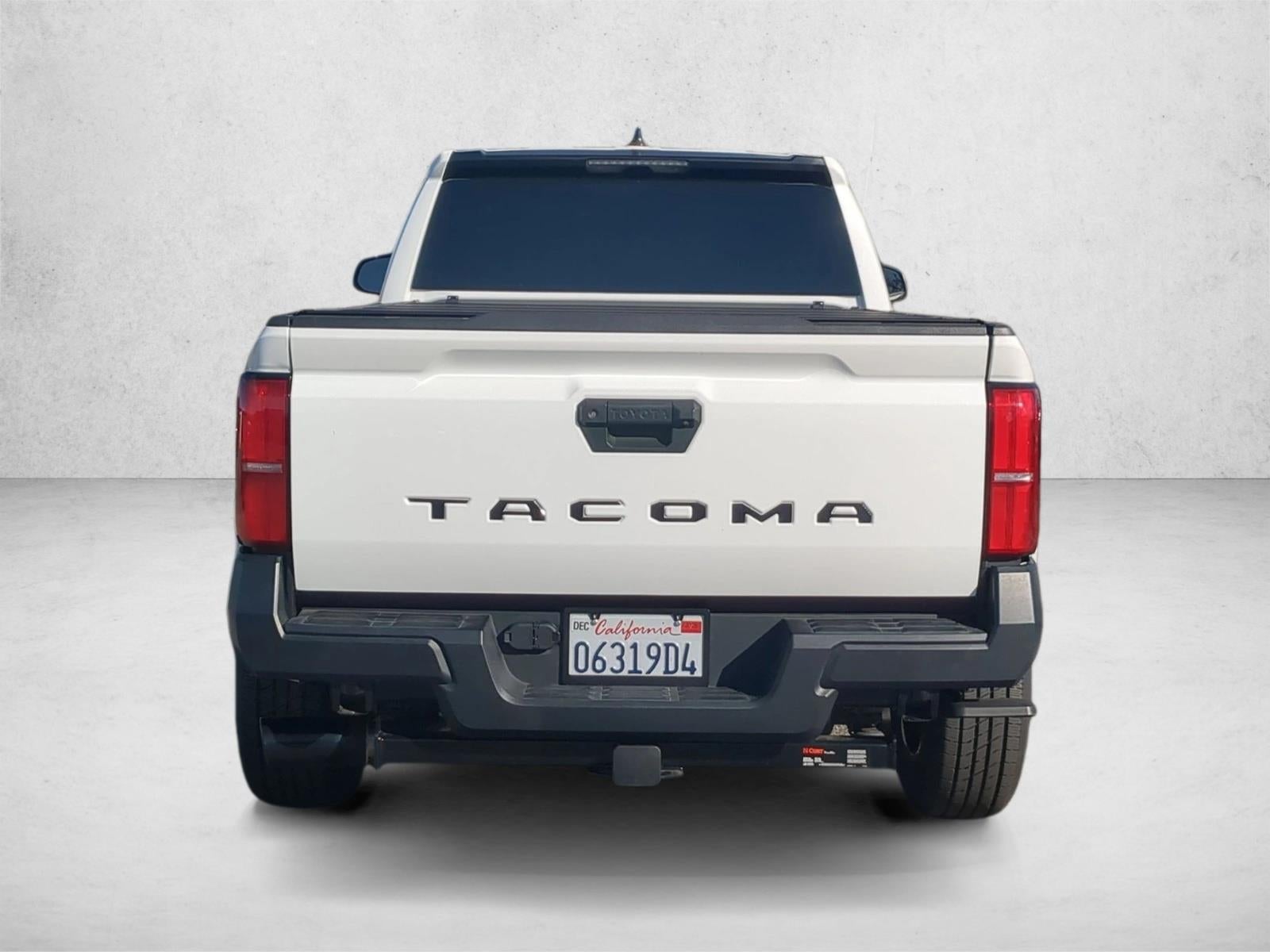 2024 Toyota Tacoma 2WD 2WD SR XtraCab 6' Bed AT (Natl)