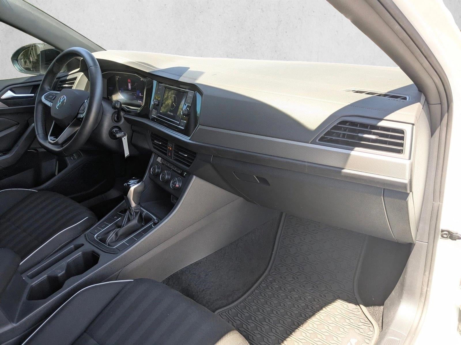 2024 Volkswagen Jetta Sport Auto