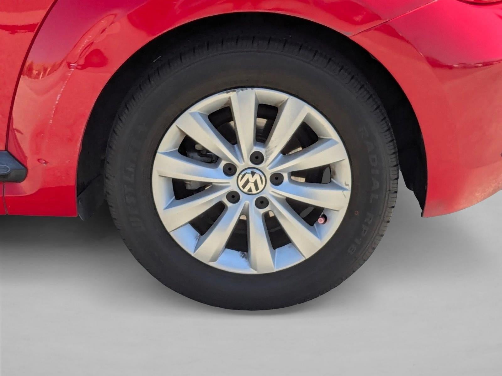 2015 Volkswagen Beetle 2dr Auto 1.8T Fleet Edition PZEV