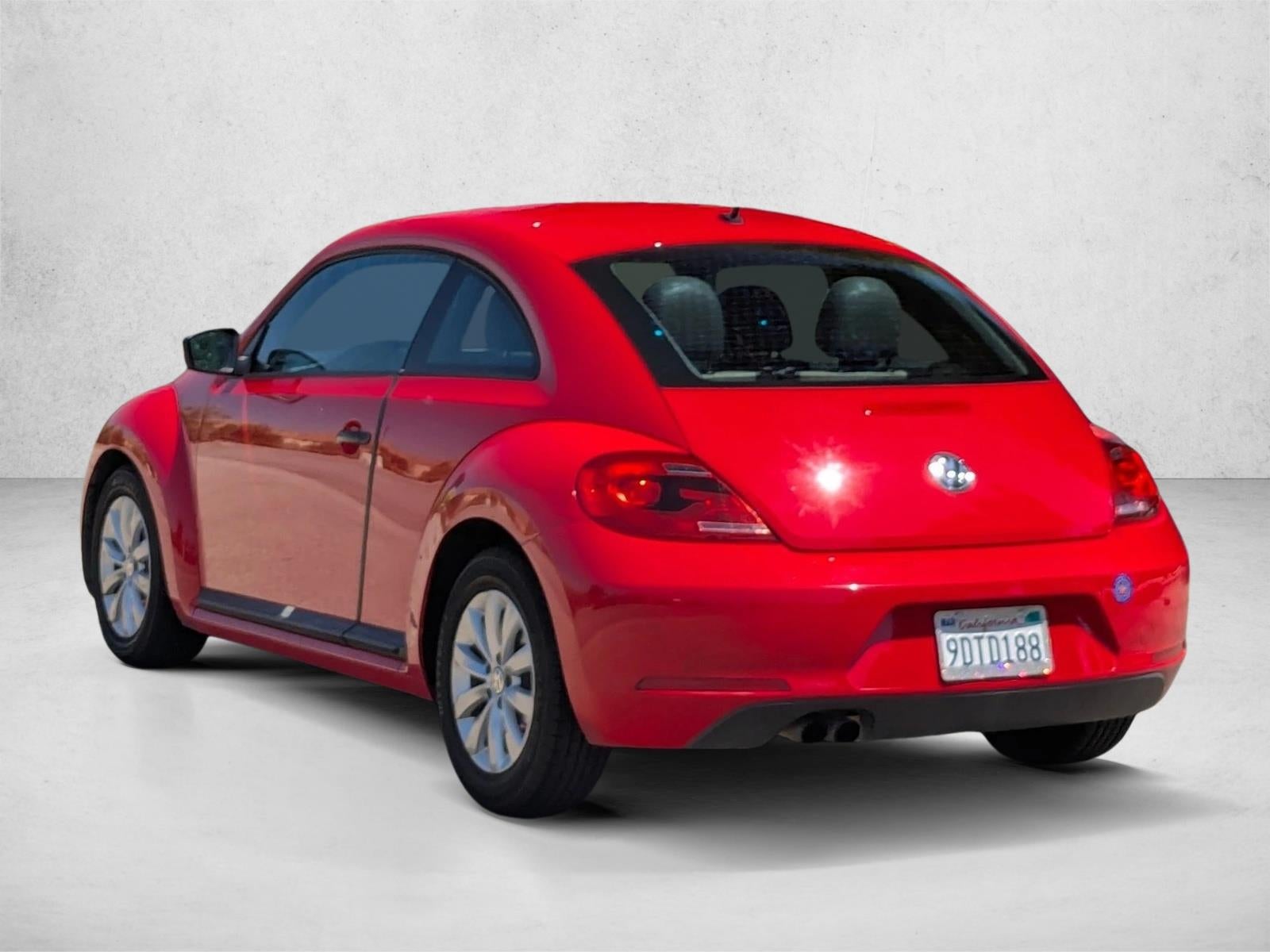 2015 Volkswagen Beetle 2dr Auto 1.8T Fleet Edition PZEV