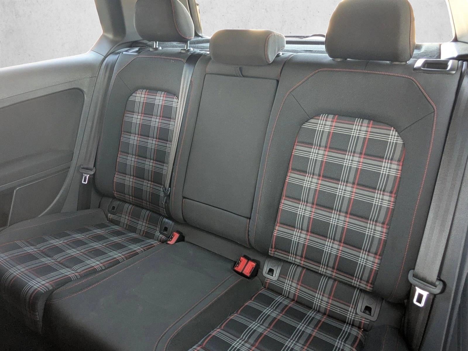 2015 Volkswagen Golf GTI 2dr HB DSG S