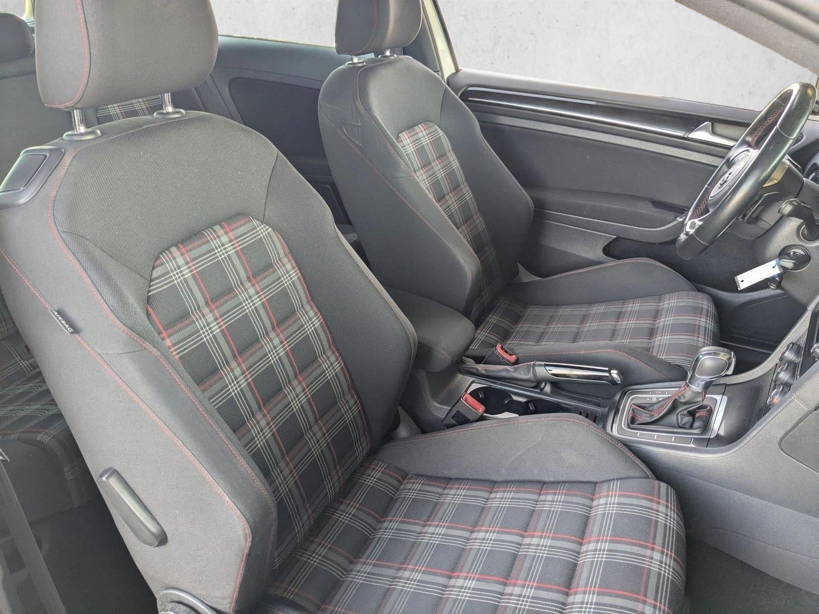 2015 Volkswagen Golf GTI 2dr HB DSG S