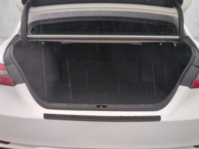 2019 Toyota Camry SE Auto (Natl)