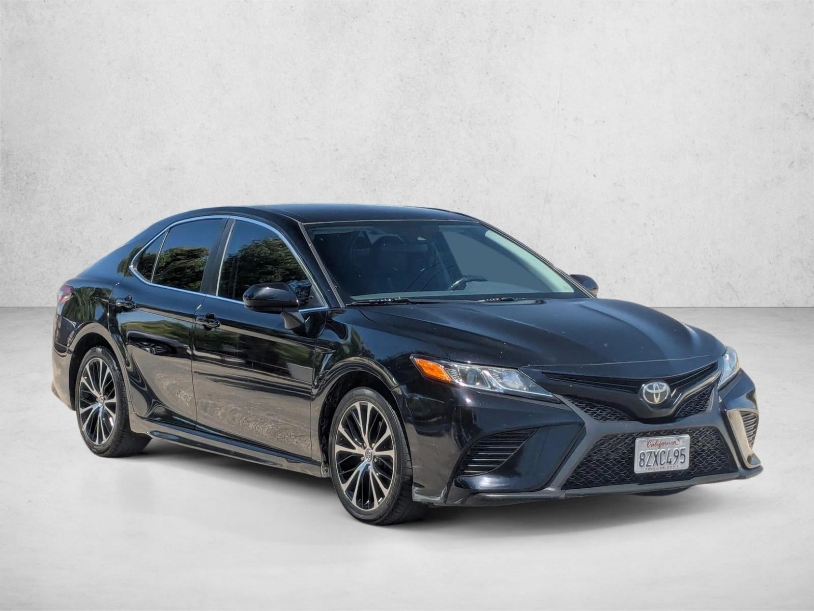 2019 Toyota Camry SE Auto (Natl)
