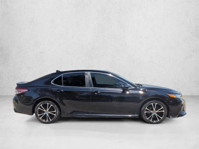 2019 Toyota Camry SE Auto (Natl)