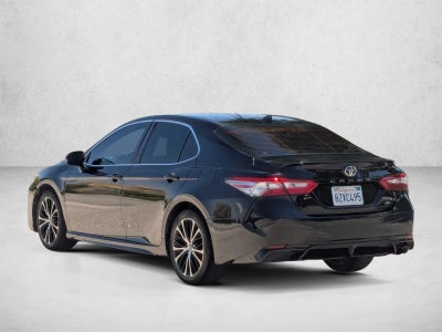 2019 Toyota Camry SE Auto (Natl)