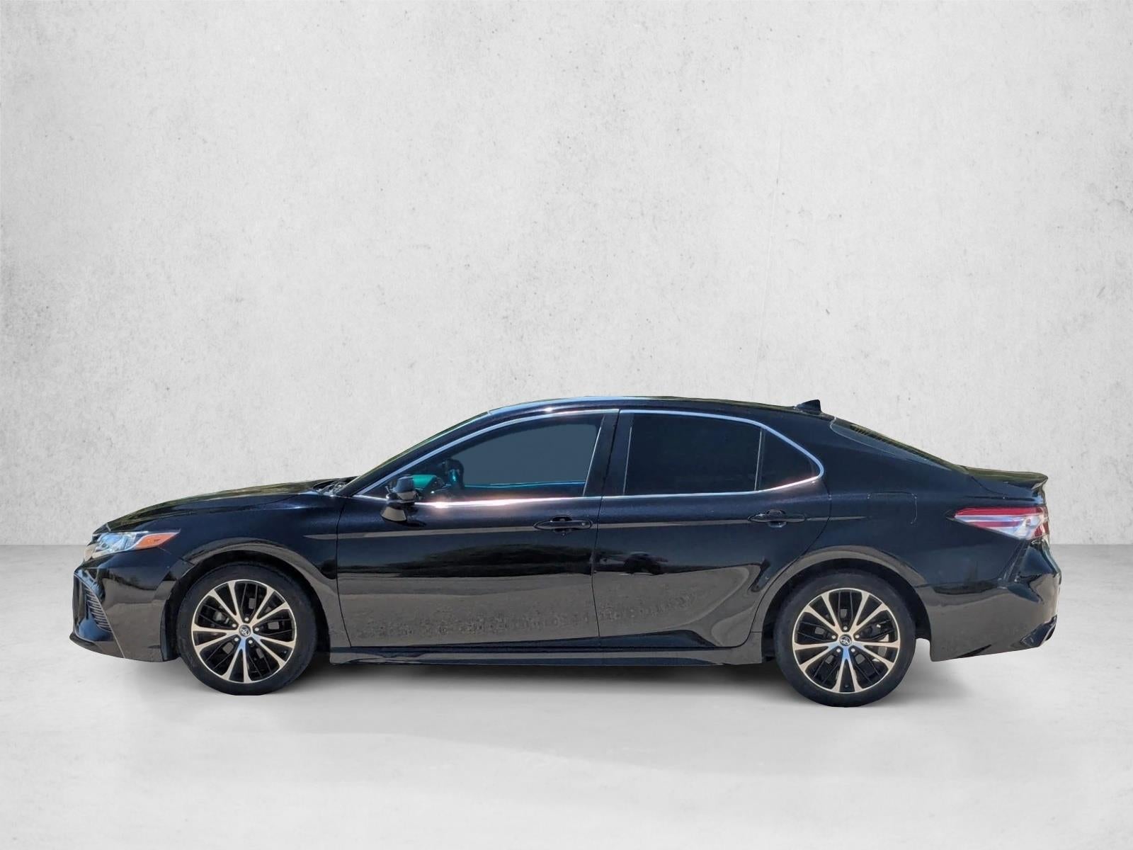 2019 Toyota Camry SE Auto (Natl)