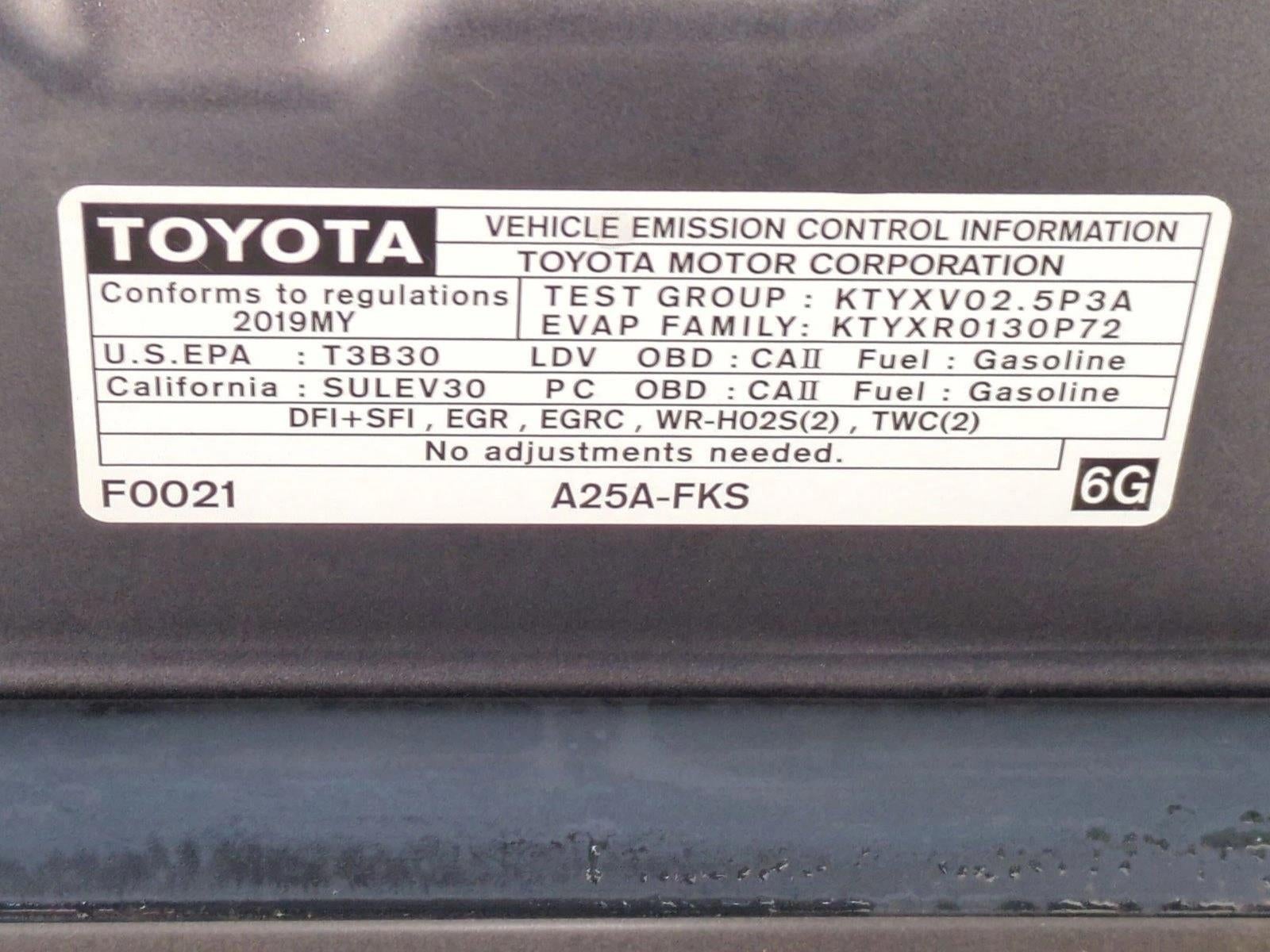 2019 Toyota Camry LE Auto (Natl)