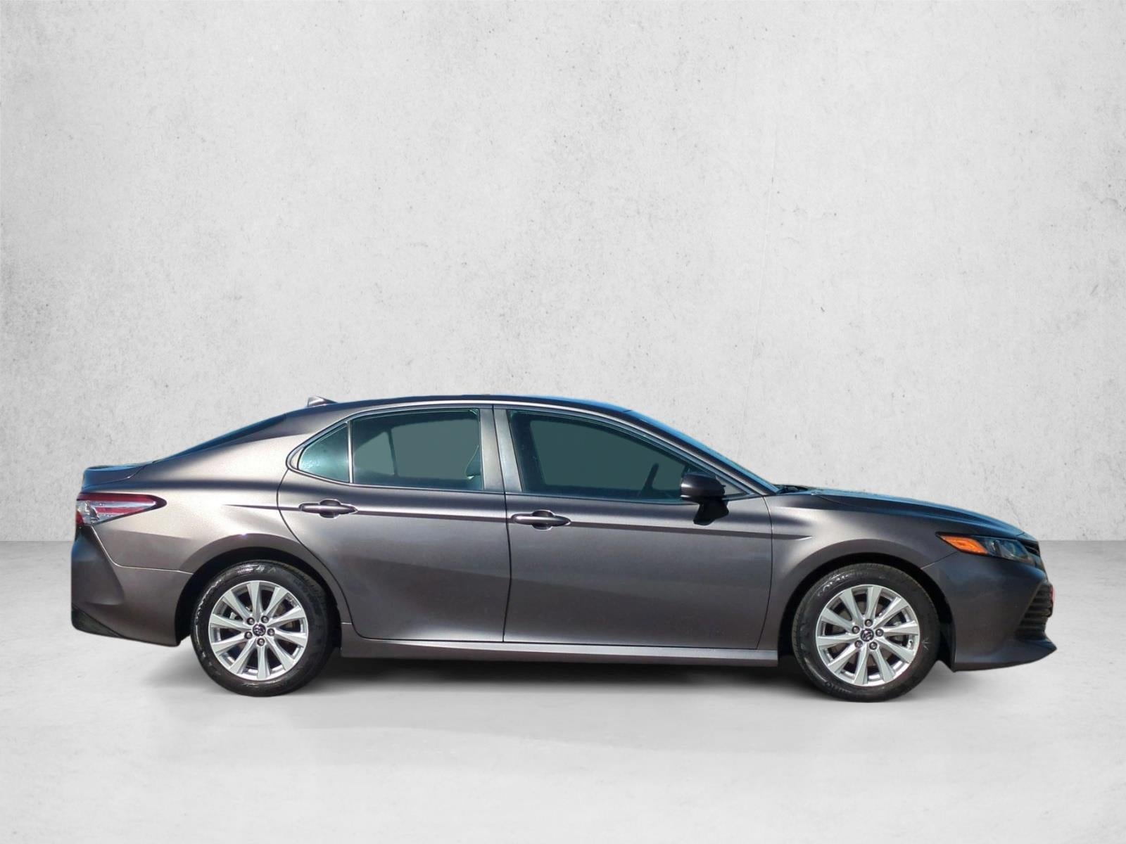 2019 Toyota Camry LE Auto (Natl)