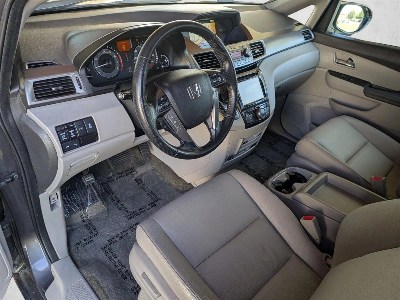 2015 Honda Odyssey Touring with DVD Rear Entertainment System and Navigation