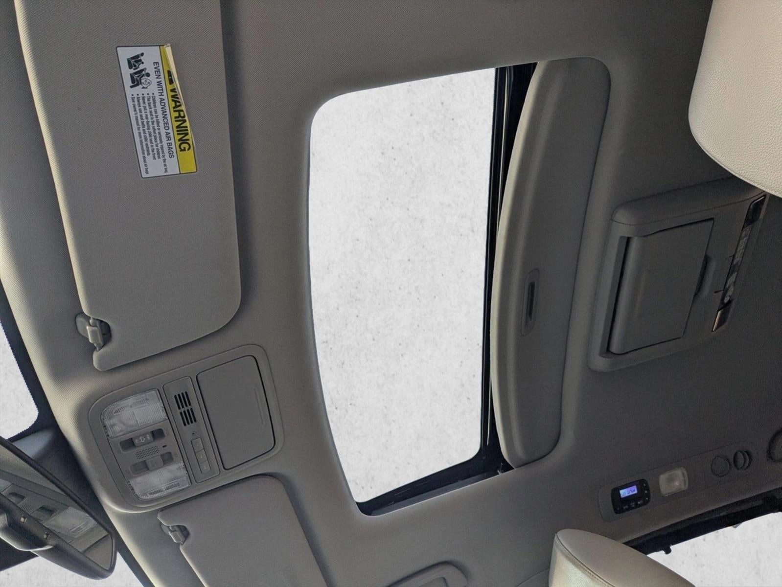 2015 Honda Odyssey Touring with DVD Rear Entertainment System and Navigation