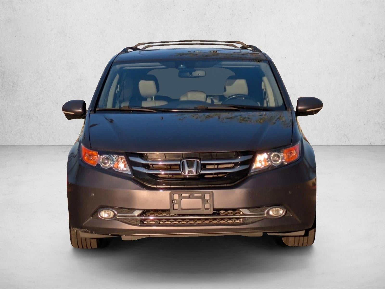 2015 Honda Odyssey Touring with DVD Rear Entertainment System and Navigation