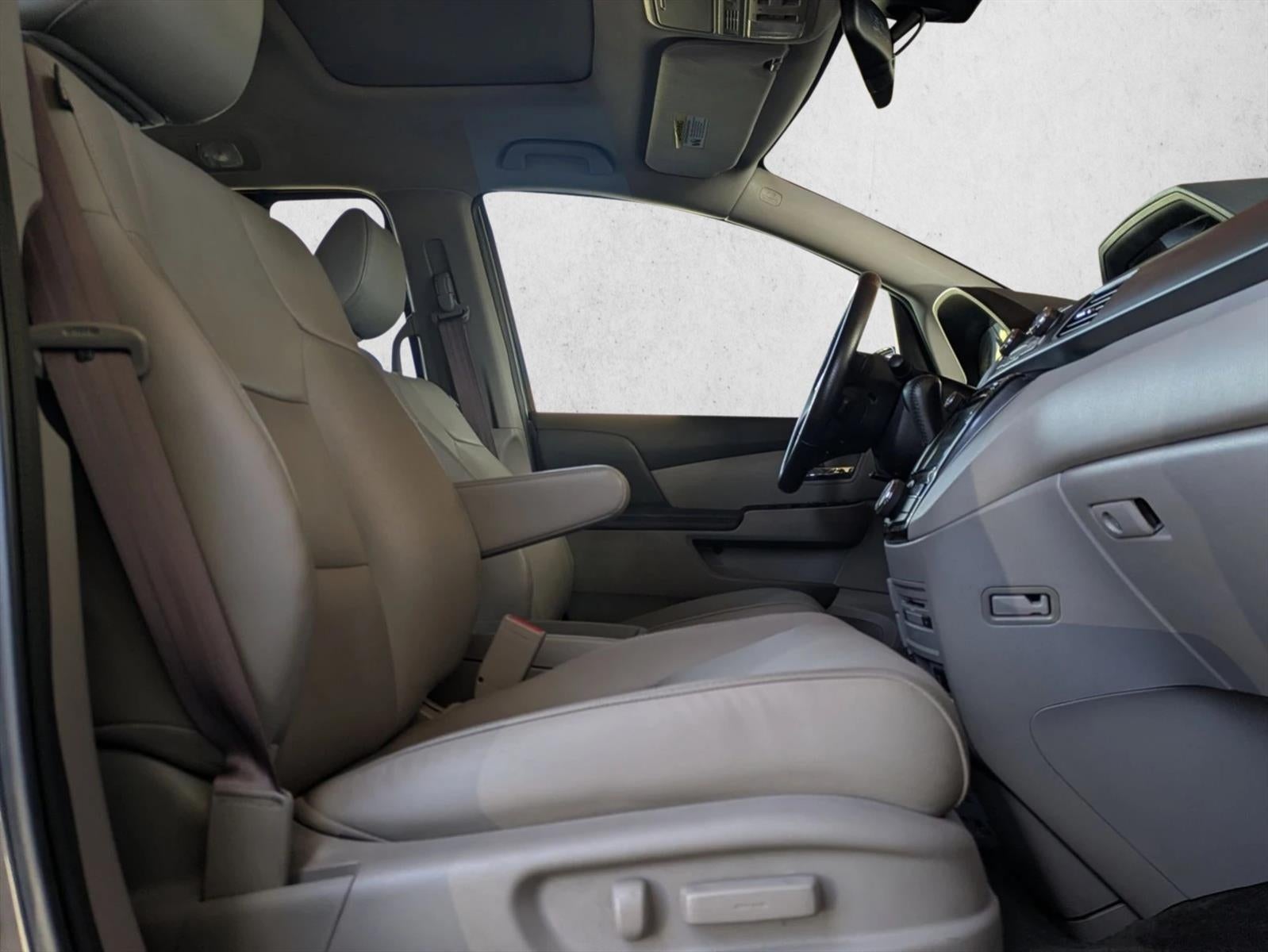 2015 Honda Odyssey Touring with DVD Rear Entertainment System and Navigation