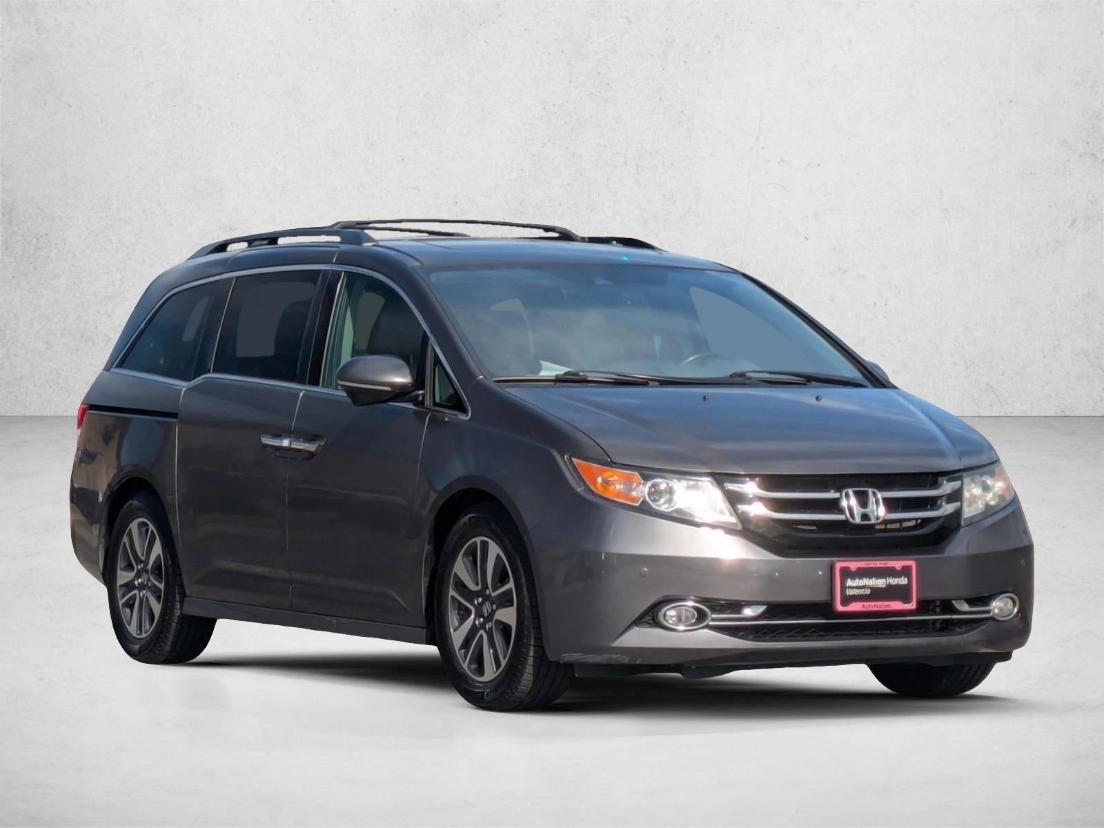 2015 Honda Odyssey Touring with DVD Rear Entertainment System and Navigation