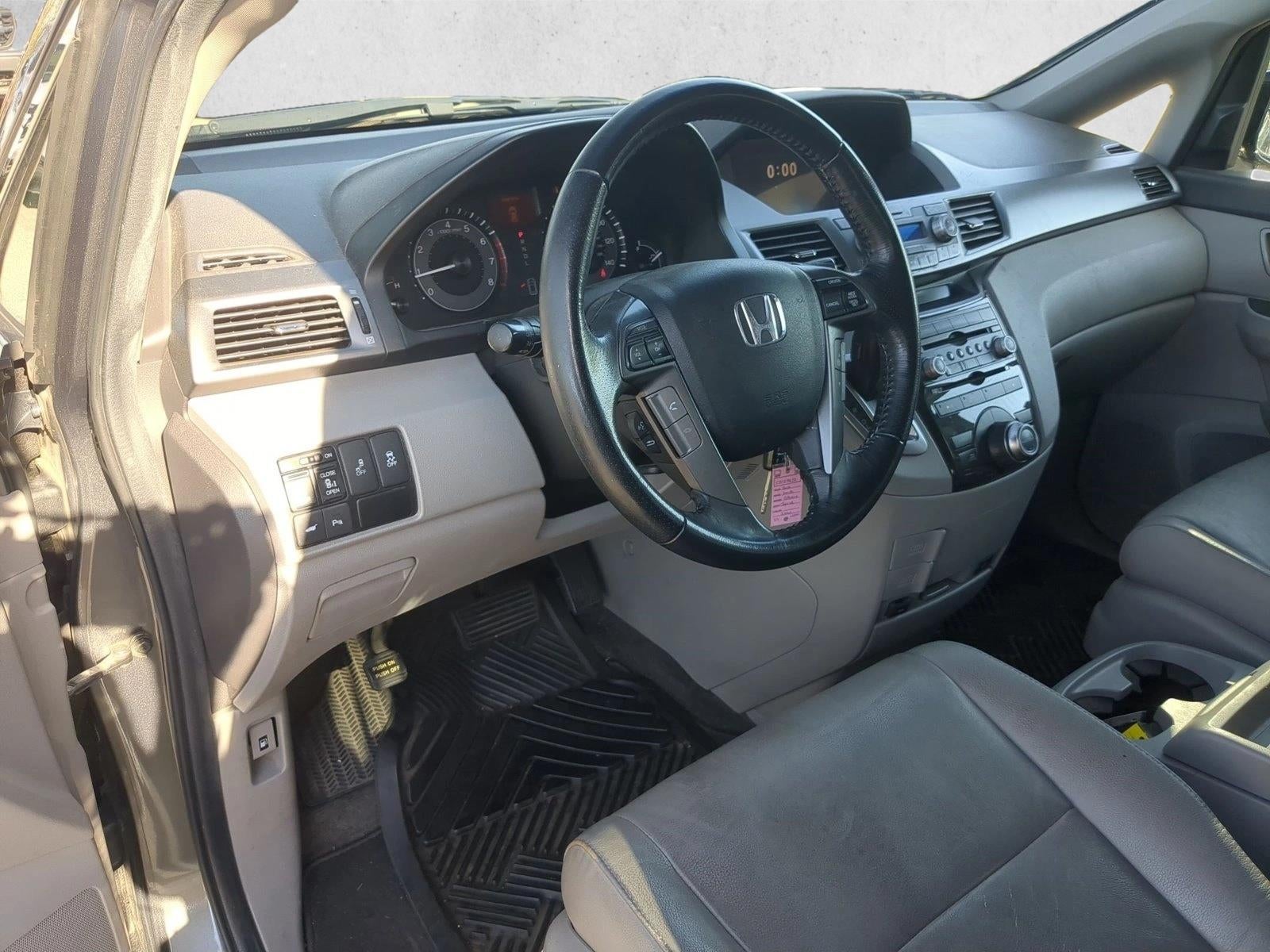 2012 Honda Odyssey Touring with DVD Rear Entertainment System and Navigation