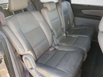 2012 Honda Odyssey Touring with DVD Rear Entertainment System and Navigation